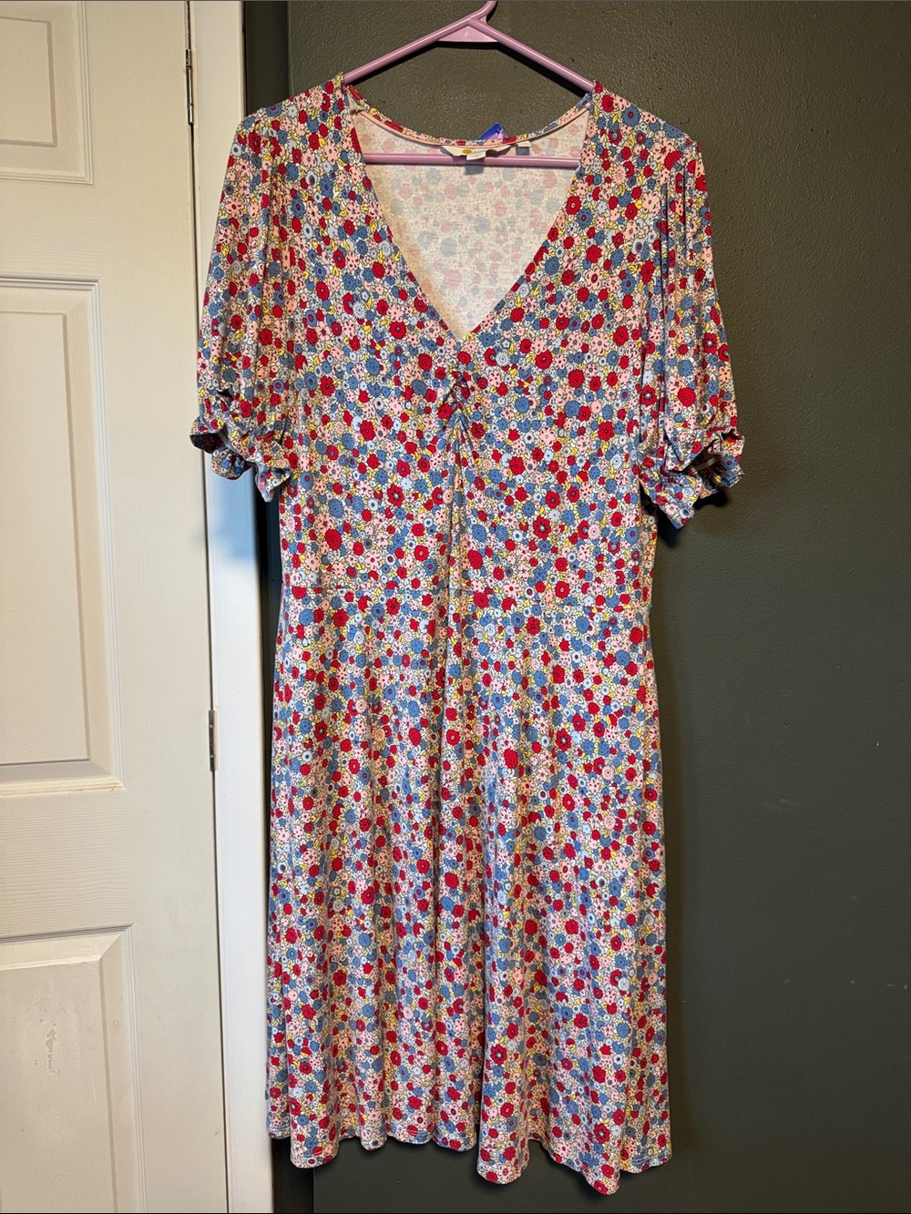Boden V-Neck Jersey Dress in Riviera Blue Floret